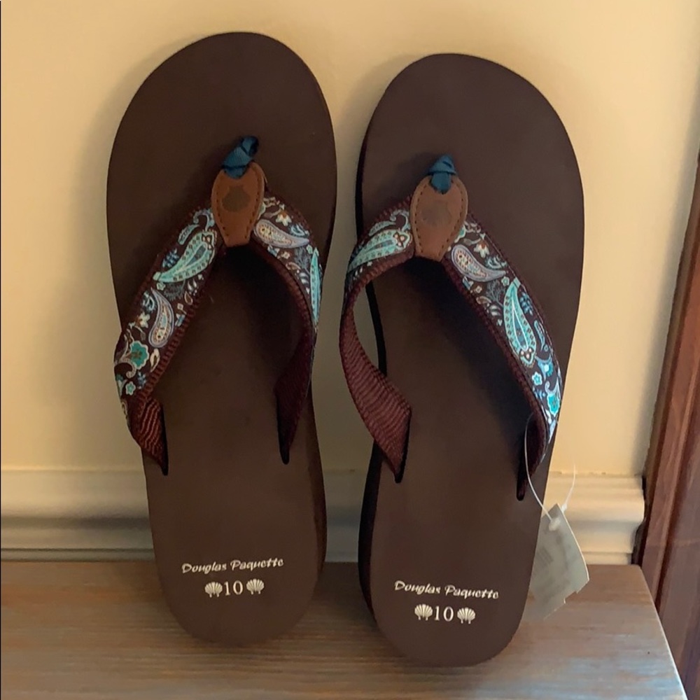 Douglas Paquette Thong Wedge beech sandal US10 new